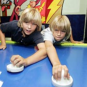airhockey.jpg